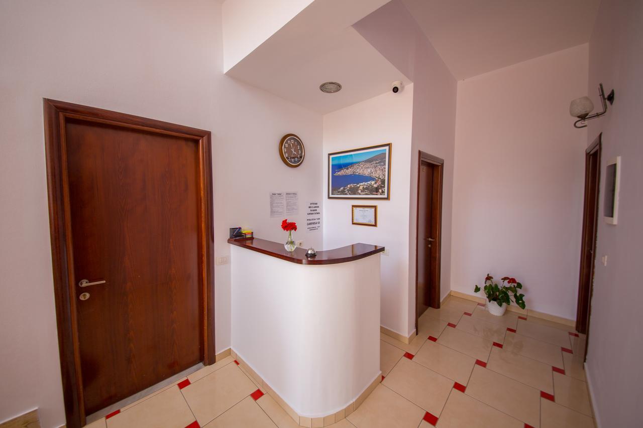 Hotel Alina Sarande Ngoại thất bức ảnh