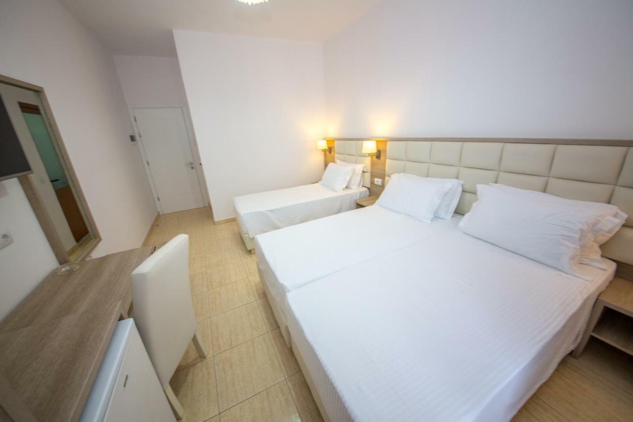 Hotel Alina Sarande Ngoại thất bức ảnh